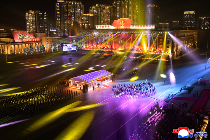 15-《새로운 승리를 향하여》(조선로동당 제9차대회 뜻깊게 기념)